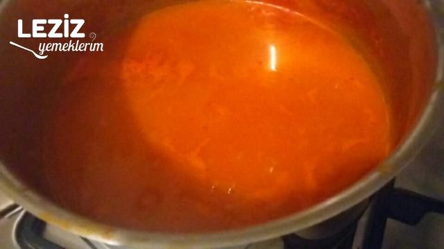 Domatesli Arpa Şehriye Çorbası