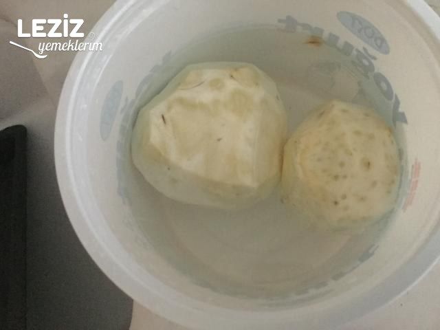 Nefis Ayvalı Kereviz