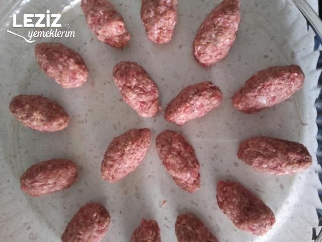 Beşamel Soslu Fırında Patatesli Köfte