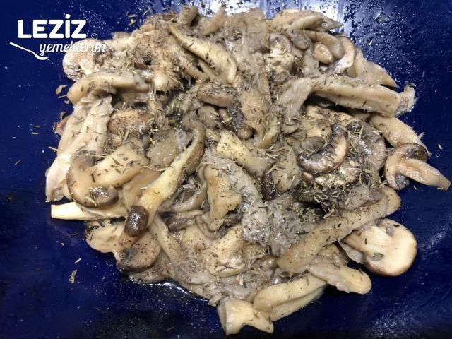 Yoğurt Soslu Kekikli Mantar Sote
