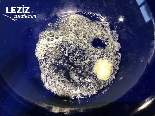 Yoğurt Soslu Kekikli Mantar Sote