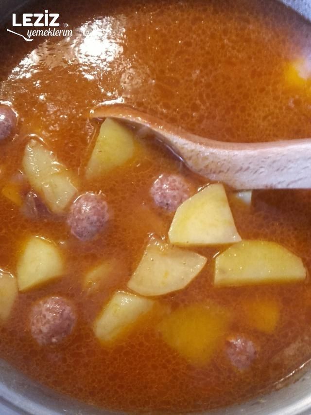 Patatesli Sulu Köfte Yapımı