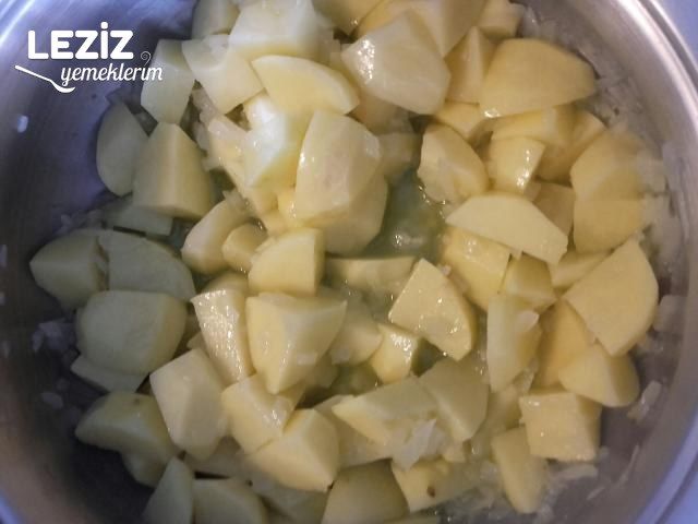 Patatesli Sulu Köfte Yapımı