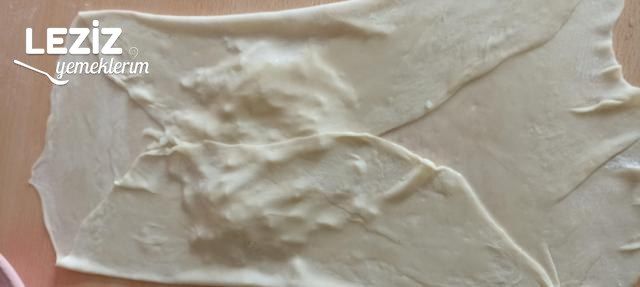 Çok Kolay Mayasız Gözleme Tarifi