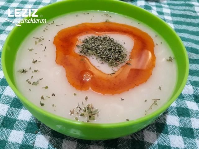 Sarımsaklı Un Çorbası Nasıl Yapılır?