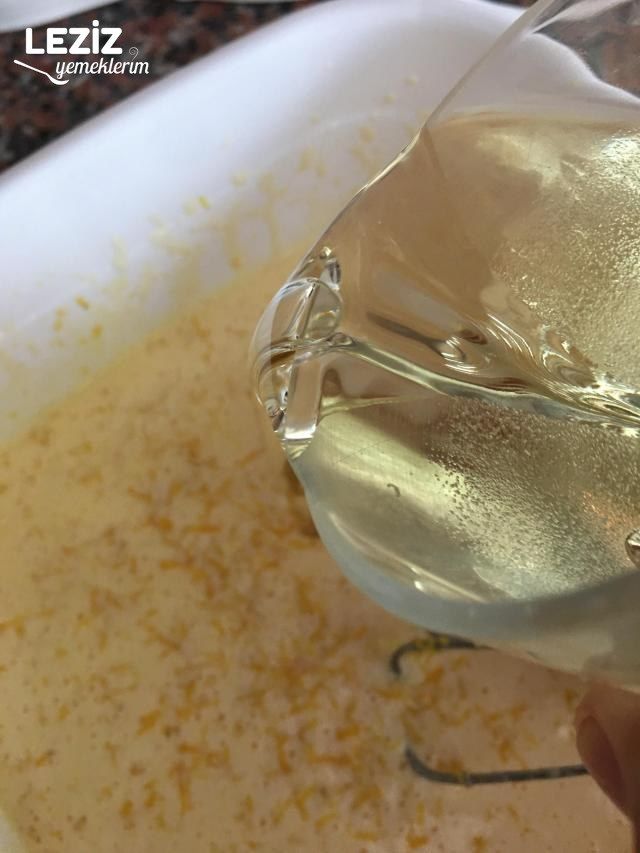 Sütsüz Yoğurtsuz Sulu Kabaran Kek