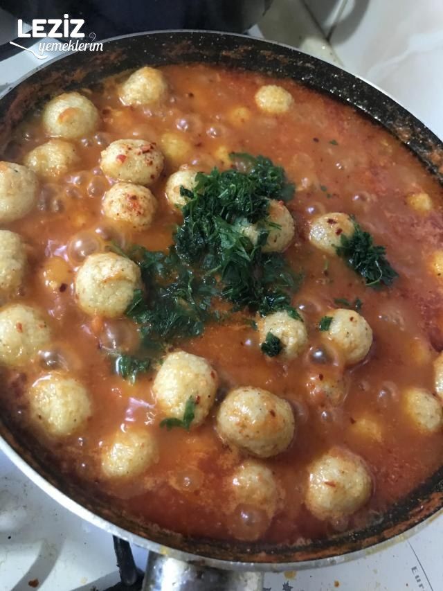 Domates Sosunda Fellah Köftesi