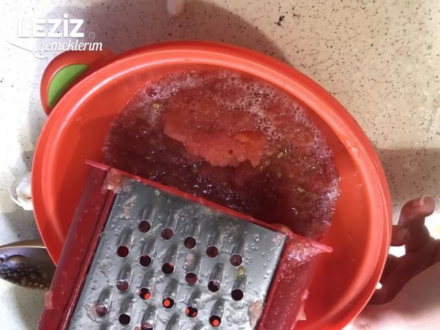 Domates Sosunda Fellah Köftesi