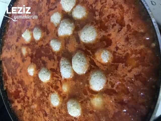 Domates Sosunda Fellah Köftesi