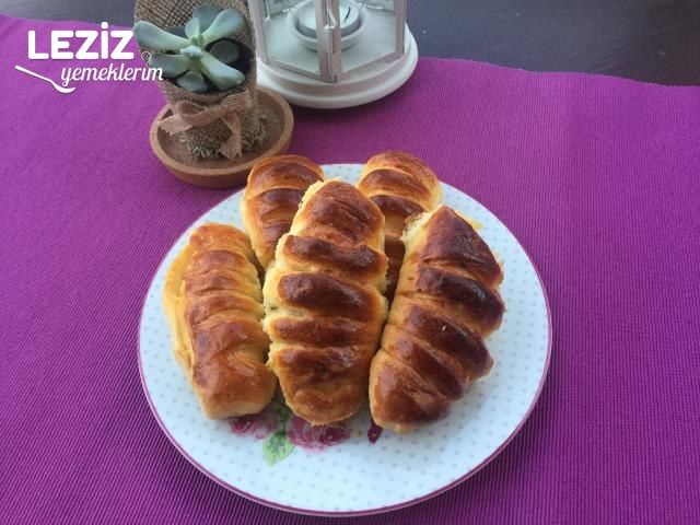 Peynirli Puf Şerit Poğaça