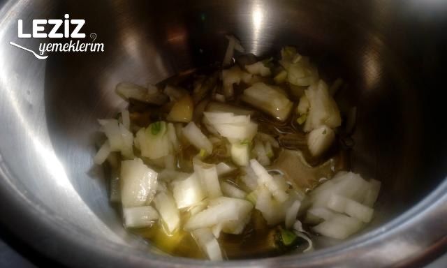 Domatesli Bulgur Pilavının Yapımı