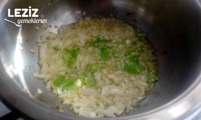 Domatesli Bulgur Pilavının Yapımı