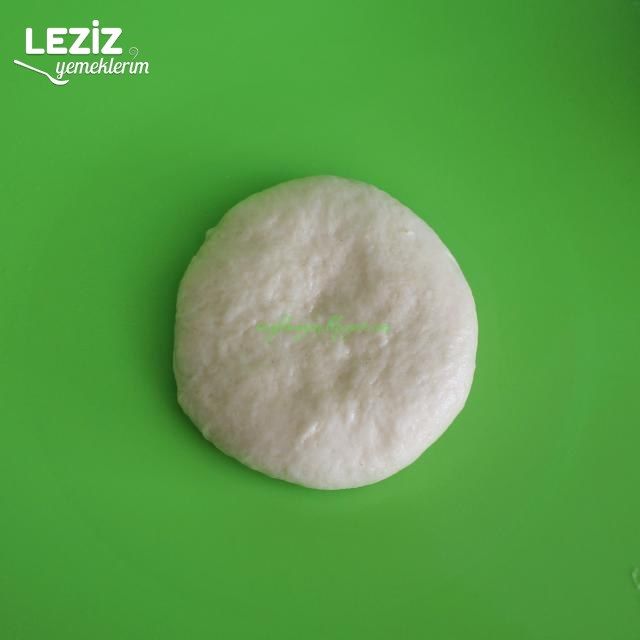 Peynirli Çiçek Poğaça