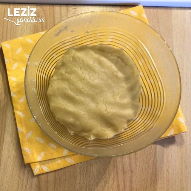 Ağızda Dağılan Kıyır Kıyır Tuzlu Kurabiye