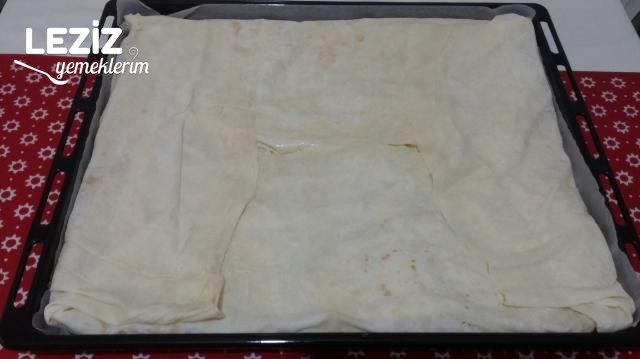 Nefis Lahmacun Böreği Tarifi