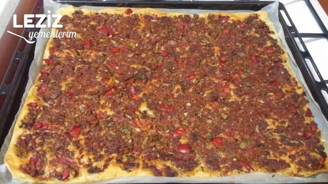 Nefis Lahmacun Böreği Tarifi