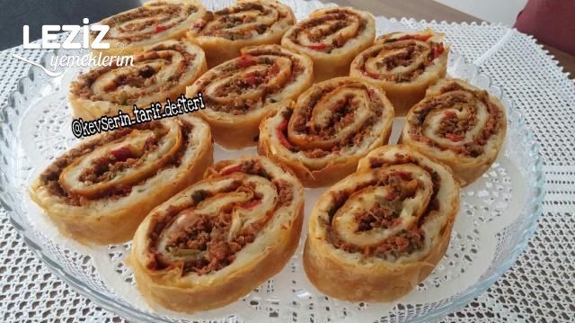 Nefis Lahmacun Böreği Tarifi