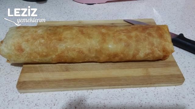 Nefis Lahmacun Böreği Tarifi