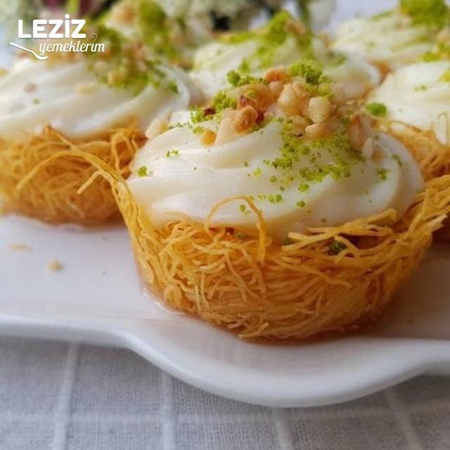 Kadayıf Kasesinde Muhallebi