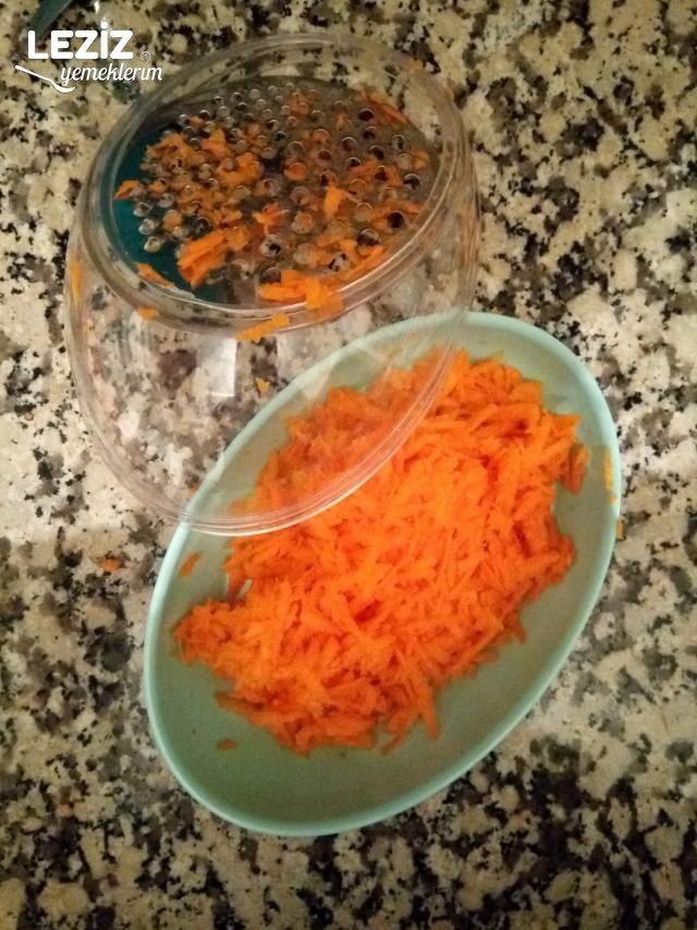 Çok Pratik Havuç Salatası