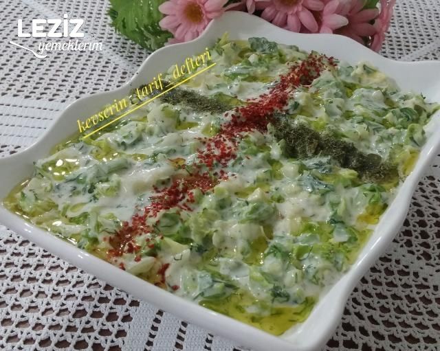 Ferah Yoğurtlu Marul Salatası