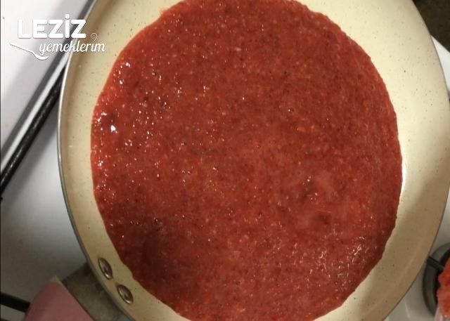 Tart Kalıbında Çilek Rüyası