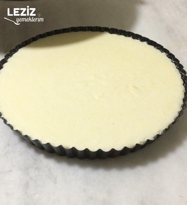 Tart Kalıbında Çilek Rüyası