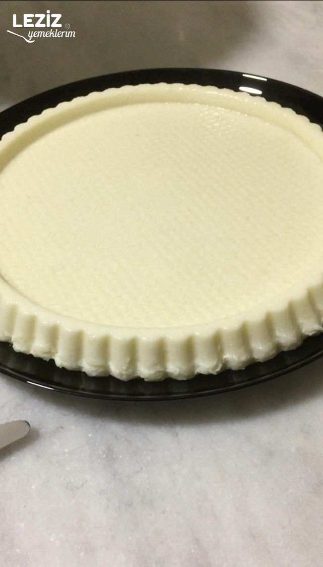 Tart Kalıbında Çilek Rüyası