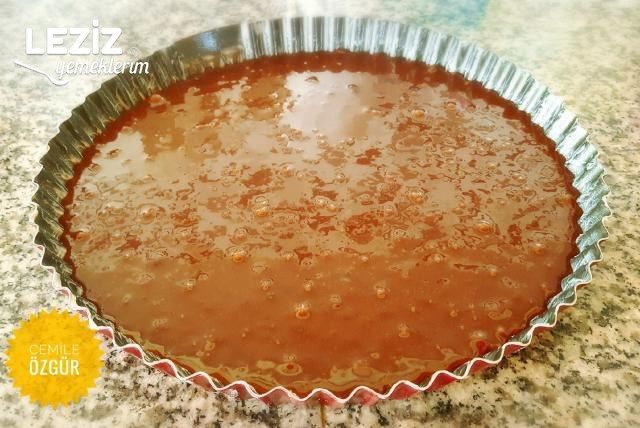 Tart Kalıbında Muhallebili Kek Tarifi