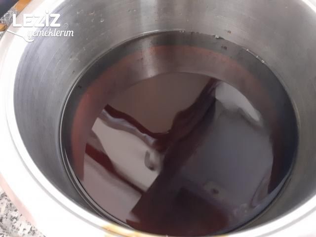 İrmikli Pekmezli Dilme Tatlısı Tarifi