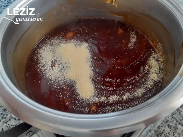 İrmikli Pekmezli Dilme Tatlısı Tarifi