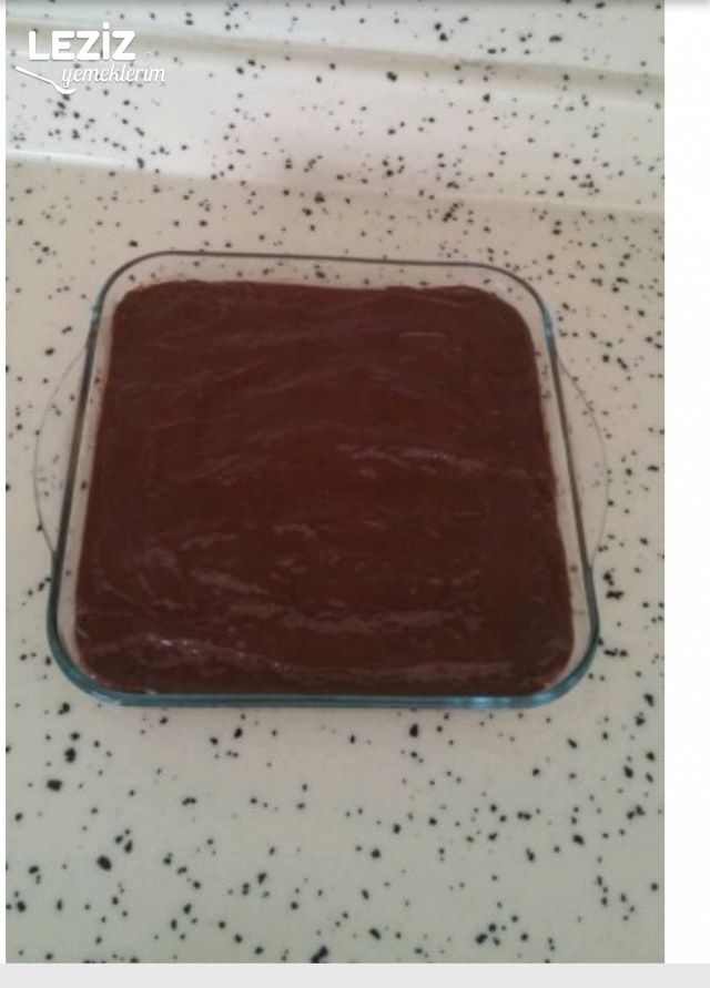 Büsküvili Yaş Pasta Tarifi