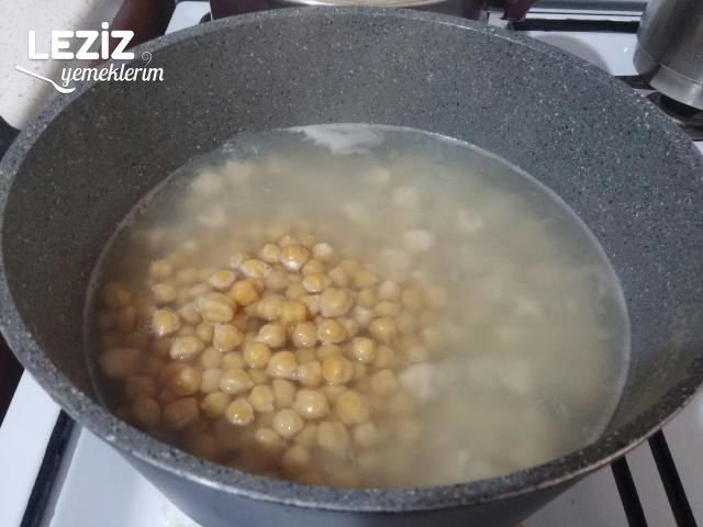 Mantı Çorbası (Yoğurtlu Nohutlu)