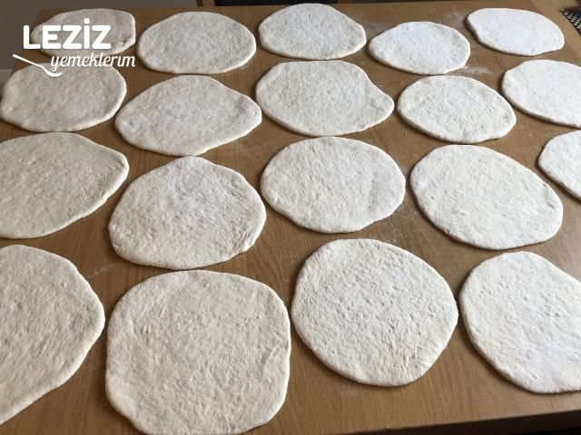 Nefis Mayalı Bazlama Tarifi