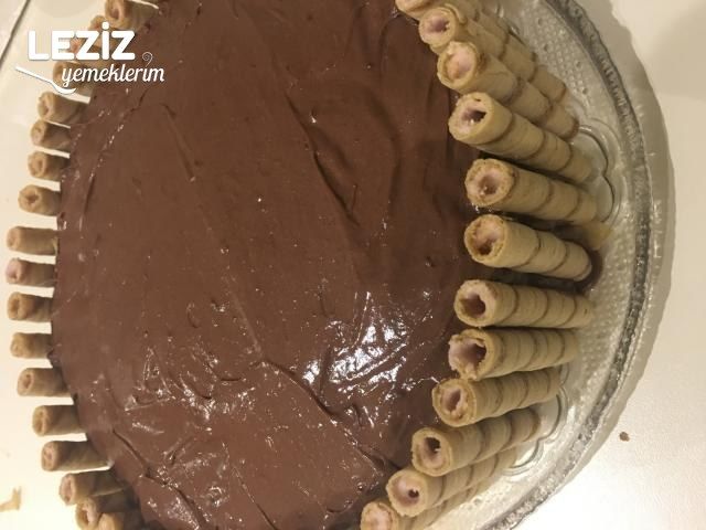 Kakaolu Muzlu Çilekli Pasta