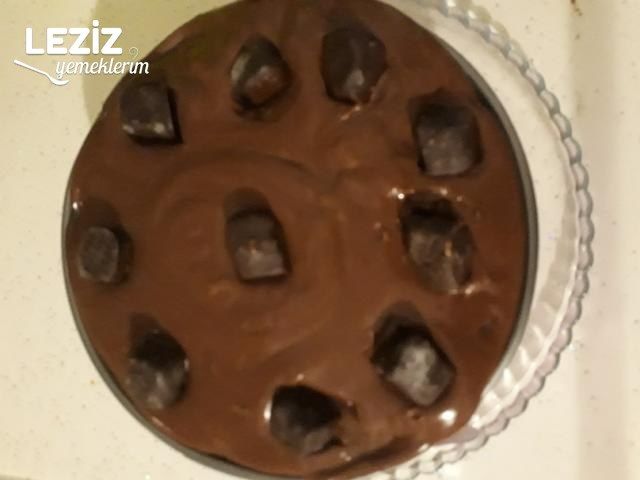 Kelepçeli Kalıpta Bisküvili Pasta