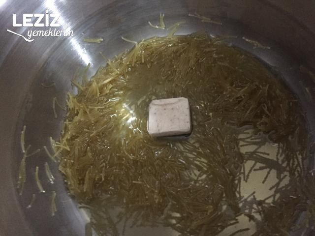 Tane Tane Şehriyeli Pirinç Pilavı