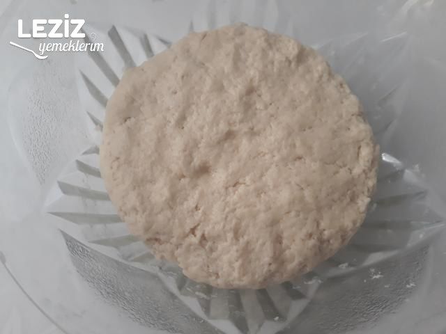 Kabartma Tozlu Poğaça