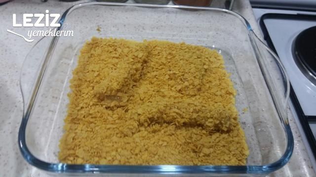 Enfes Sosuyla Yedikçe Yediren Çıtır Çıtır Tavuk (Mısır Gevrekli)