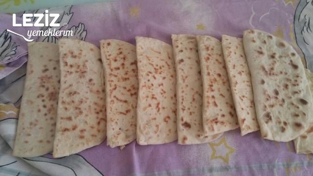 Tavada Zeytinli Kıymalı Gözleme