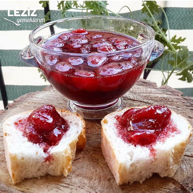 Şekerini Bekletmeden Yapılan Çilek Reçeli