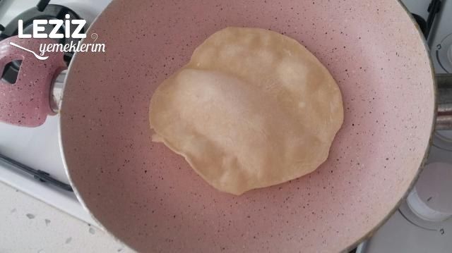 Tavada Mini Ekmekler (Peynirli Sıkmaç)