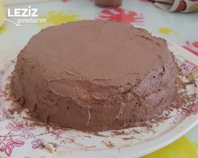 Rulo Gofretli Doğum Günü Pastası