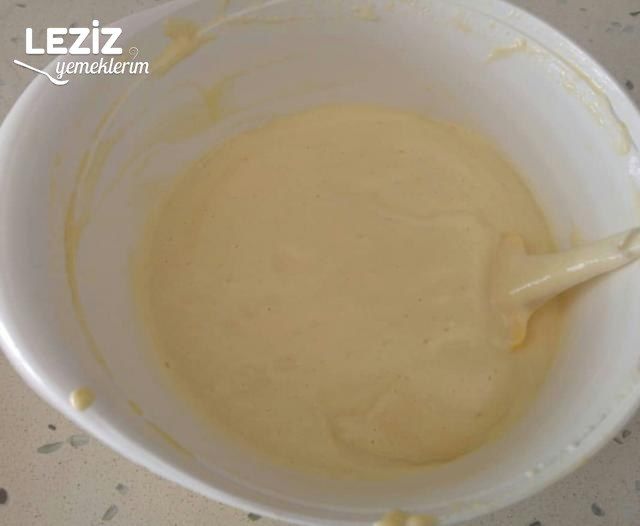 Rulo Gofretli Doğum Günü Pastası