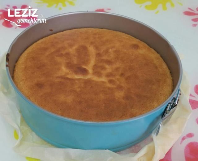 Rulo Gofretli Doğum Günü Pastası