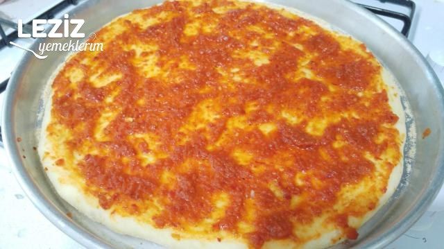 Tepside Karışık Pizza Tarifi (Hazırdan Güzel)
