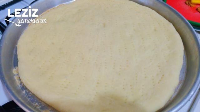 Tepside Karışık Pizza Tarifi (Hazırdan Güzel)