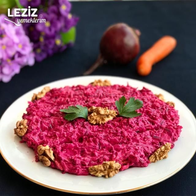 Yoğurtlu Havuçlu Cevizli Pancar Salatası Tarifi
