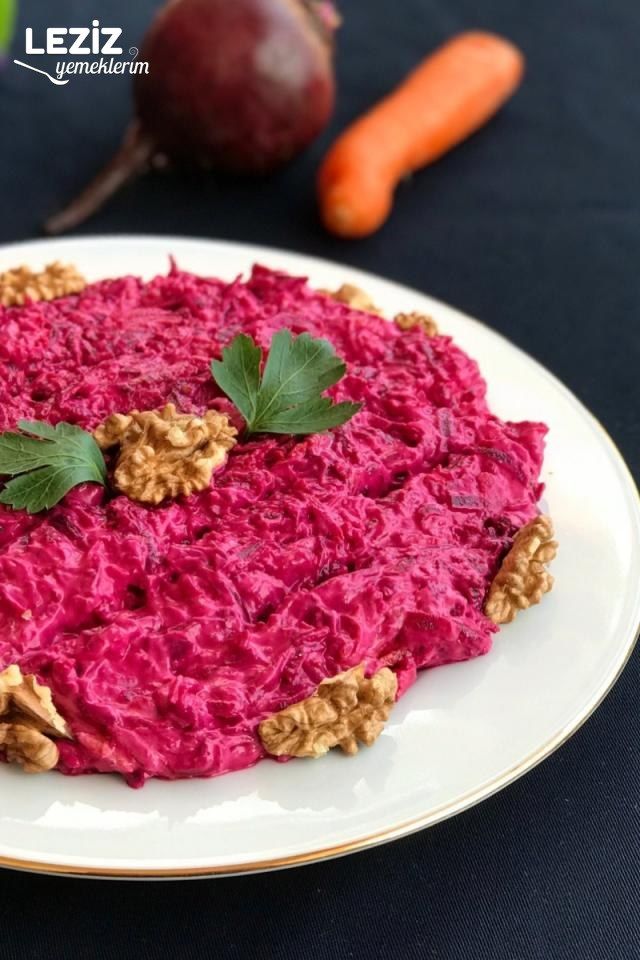 Yoğurtlu Havuçlu Cevizli Pancar Salatası Tarifi
