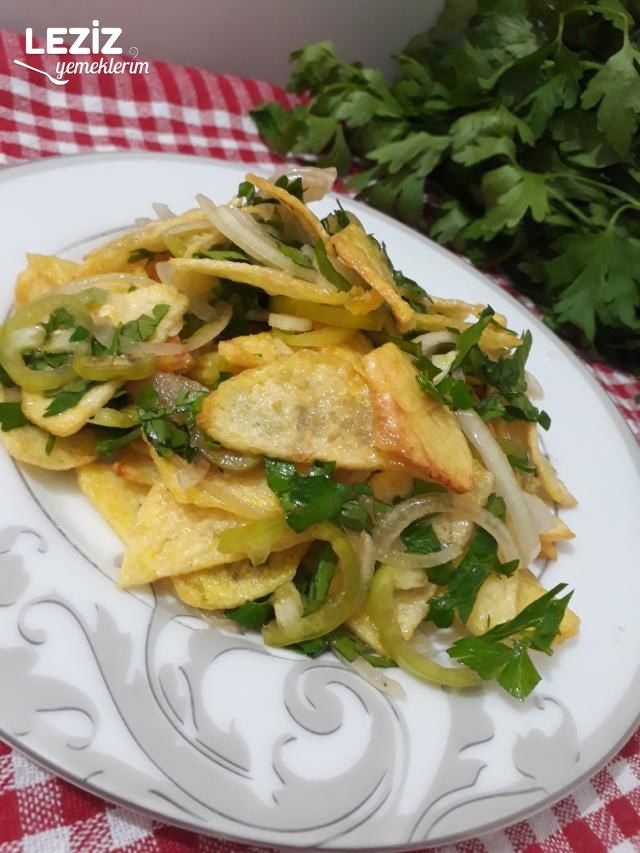 Kızarmış Patates Salatası Nasıl Yapılır?